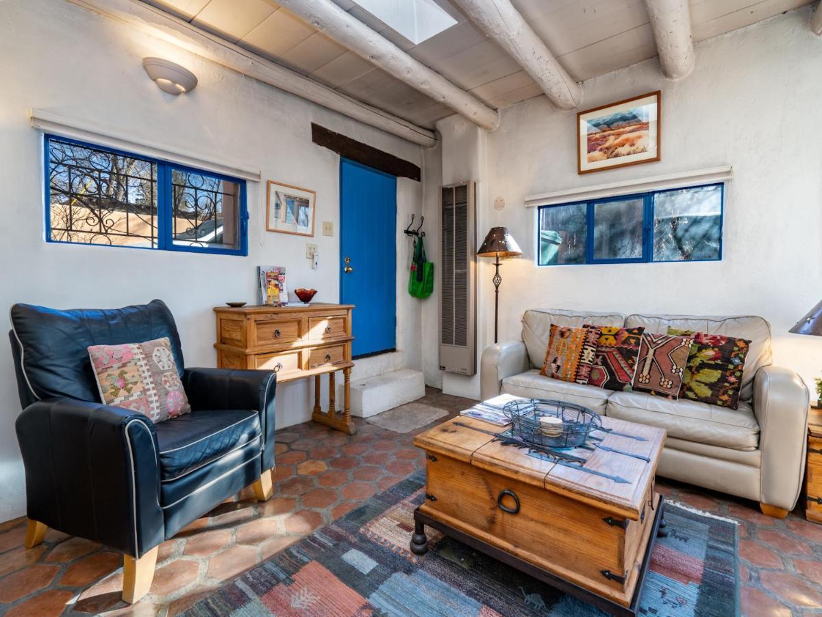 Casita Don Manuel, 1 Bedroom, Sleeps 2, Private Yard, Grill, Kiva Fireplace Santa Fe Exterior foto